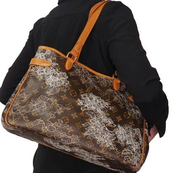 💎✨BEAUTIFUL✨💎 LOUIS VUITTON Monogram Dentelle Batignolles - Picture 1 of 16